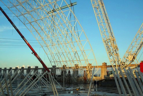 黄浦枝江五柳树市场北大门网架工程